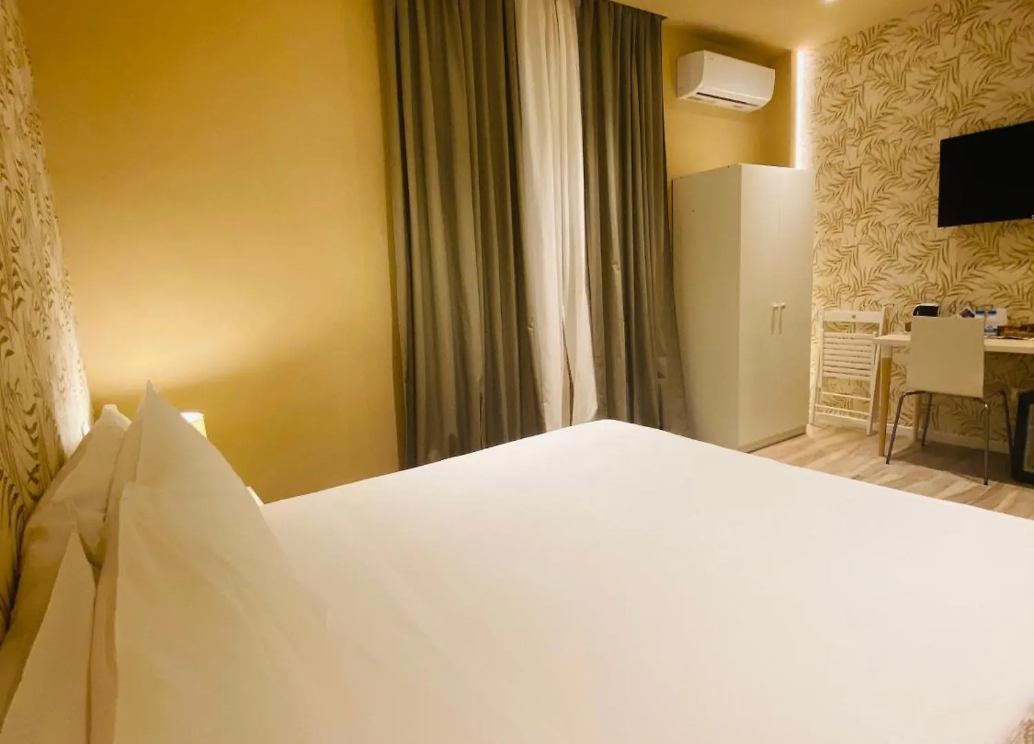 Harmony House Prestige Panzió Pisa